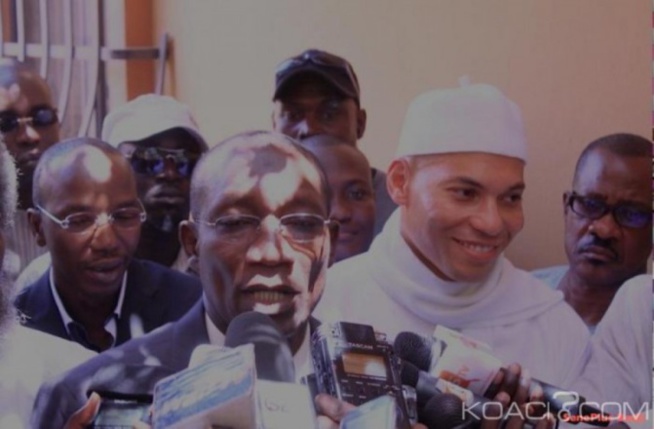 Pds : Karim Wade passe un coup de fil à Me Sall Pds : Karim Wade passe un coup de fil à Me Sall