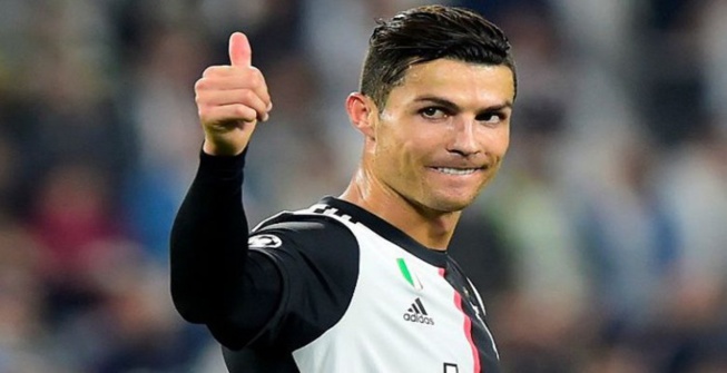 Cristiano Ronaldo vient en aide à ce club africain complètement ruiné Cristiano Ronaldo vient en aide à ce club africain complètement ruiné