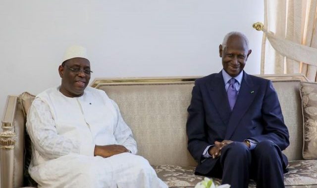 Macky Sall rend visite à Abdou Diouf