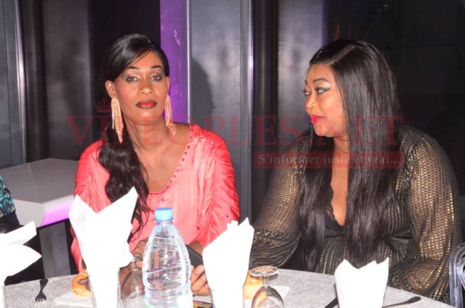 Guichet fermé, l'intégralité des 100 images de la belle soirée de Gala d'ouverture de la Diva Coumba Gawlo pour l'éditions 2 de TERROU WAR TOUR au Musée de la civilisation Guichet fermé, l'intégralité des 100 images de la belle soirée de Gala d'ouverture de la Diva Coumba Gawlo pour l'éditions 2 de TERROU WAR TOUR au Musée de la civilisation