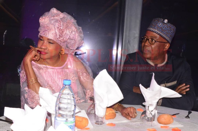 Guichet fermé, l'intégralité des 100 images de la belle soirée de Gala d'ouverture de la Diva Coumba Gawlo pour l'éditions 2 de TERROU WAR TOUR au Musée de la civilisation Guichet fermé, l'intégralité des 100 images de la belle soirée de Gala d'ouverture de la Diva Coumba Gawlo pour l'éditions 2 de TERROU WAR TOUR au Musée de la civilisation