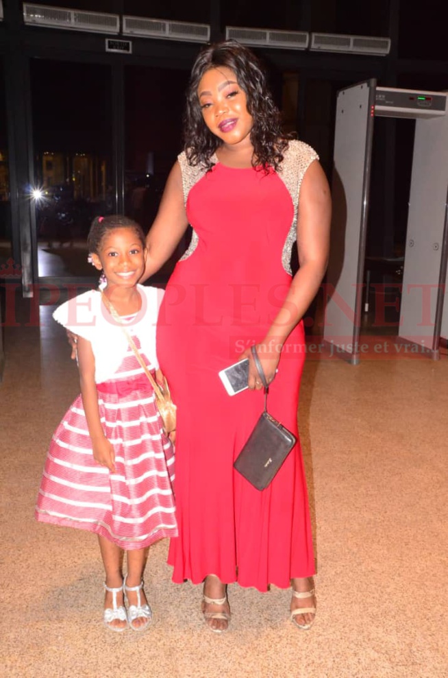 Sarah, la fille de Ndella Madior Diouf sur les traces de sa mére au gala TERROU WAR TOUR de la Diva Gawlo.