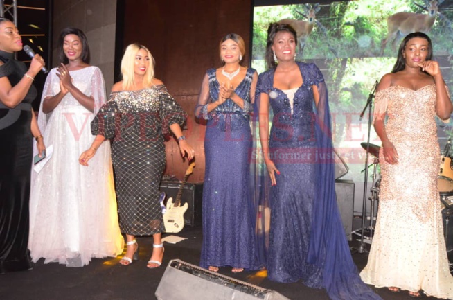 Défilé de la collection d'hiver de OMBELICO au gala de la Diva Coumba Gawlo pour l'éditions 2 de TERROU WAR TOUR. Défilé de la collection d'hiver de OMBELICO au gala de la Diva Coumba Gawlo pour l'éditions 2 de TERROU WAR TOUR.