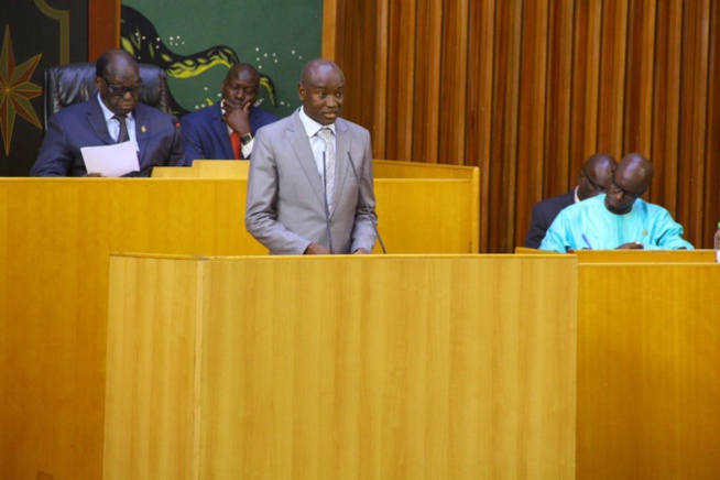 Aly Ngouille Ndiaye : «On n’a pas donné de récépissés à des associations d’homosexuels» Aly Ngouille Ndiaye : «On n’a pas donné de récépissés à des associations d’homosexuels»