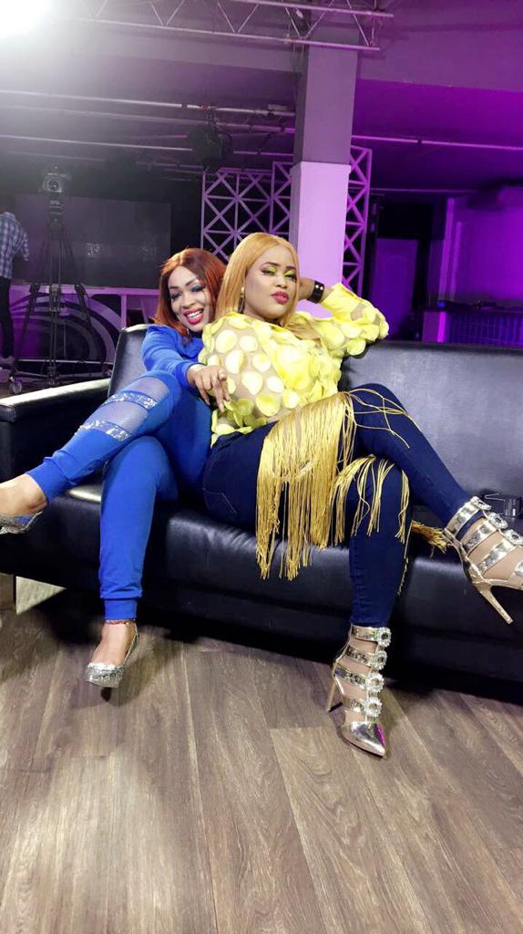 Guigui, Oumou Sow et Cheikh Sarr enflamment le plateau de Salam sur la 2STV