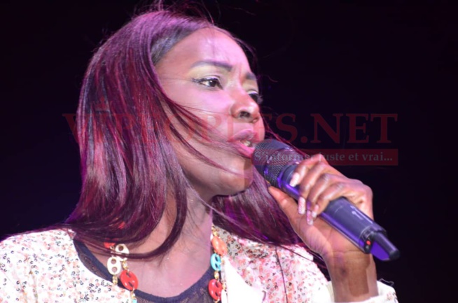 Admirez la classe et la prestance de la Diva Coumba Gawlo sur scéne au stade Caroline Faye de Mbour