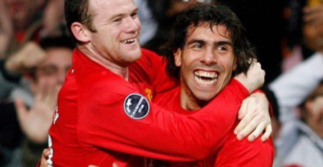 Manchester United: Retour sur le jour où, Rooney a offert sa Lamborghini à Carlos Tevez Manchester United: Retour sur le jour où, Rooney a offert sa Lamborghini à Carlos Tevez