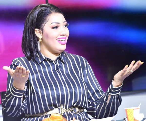 Dieynaba Seydou Bâ de la Tfm, une femme aux multiples facettes Dieynaba Seydou Bâ de la Tfm, une femme aux multiples facettes