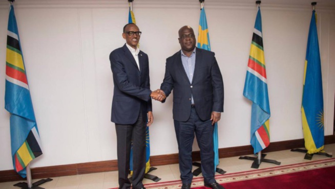 Une photo de Félix Tshisekedi et Paul Kagame fait polémique en RDC Une photo de Félix Tshisekedi et Paul Kagame fait polémique en RDC