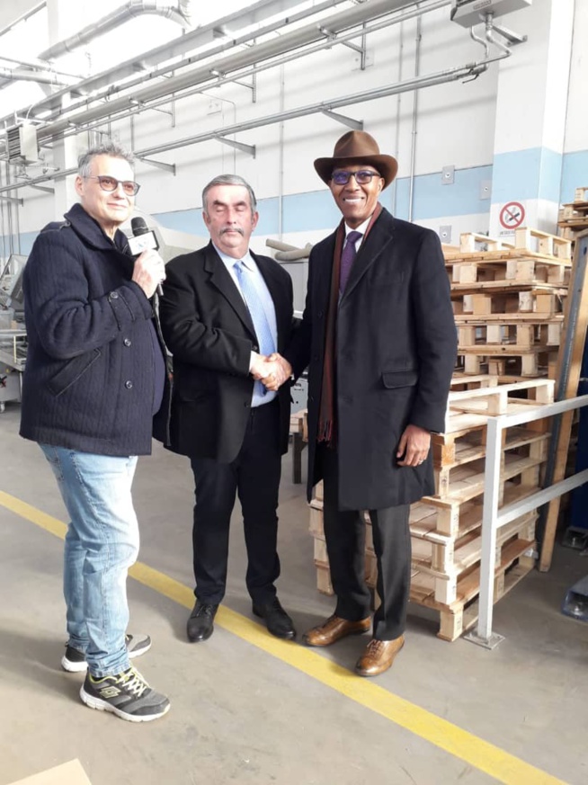 Abdoul Mbaye, ancien Premier ministre du Sénégal, économiste et consultant en stratégie industrielle et bancaire, invité par monsieur Casella a été reçu par l’organisation patronale des PME de Lombardie.