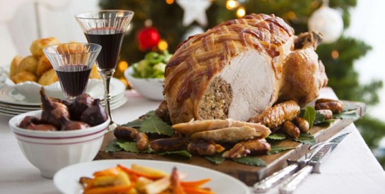Les 7 pièges des repas de fêtes à éviter pour ne pas prendre des kilos Les 7 pièges des repas de fêtes à éviter pour ne pas prendre des kilos