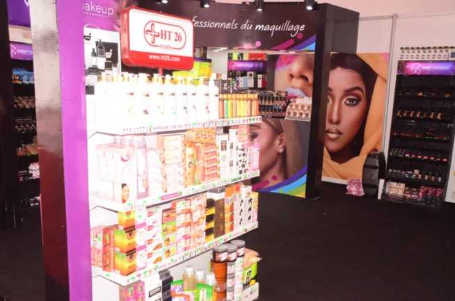 FOIRE  VIDEO/ FIDAK 2019 - Découvrez les toutes dernières gammes de maquillages et accessoires au Stand COSMEKEUP. VISITEZ LEUR STAND DANS LE DOME DU CICES