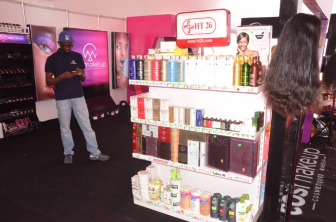 FOIRE  VIDEO/ FIDAK 2019 - Découvrez les toutes dernières gammes de maquillages et accessoires au Stand COSMEKEUP. VISITEZ LEUR STAND DANS LE DOME DU CICES