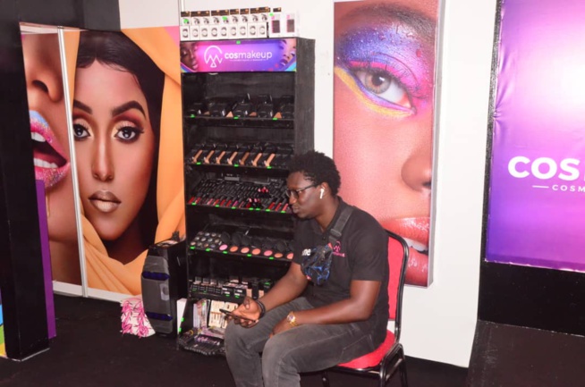 FOIRE  VIDEO/ FIDAK 2019 - Découvrez les toutes dernières gammes de maquillages et accessoires au Stand COSMEKEUP. VISITEZ LEUR STAND DANS LE DOME DU CICES