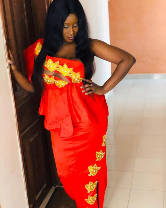 Chabii, Admirez son Sagnsé , Hanches bien taillées, Sagnsée de prestige Chabii, Admirez son Sagnsé , Hanches bien taillées, Sagnsée de prestige