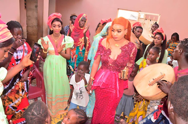 Les images du mariage de Demba Sall et Ndeye Bousso Thiam à Guédiawaye. Les images du mariage de Demba Sall et Ndeye Bousso Thiam à Guédiawaye.