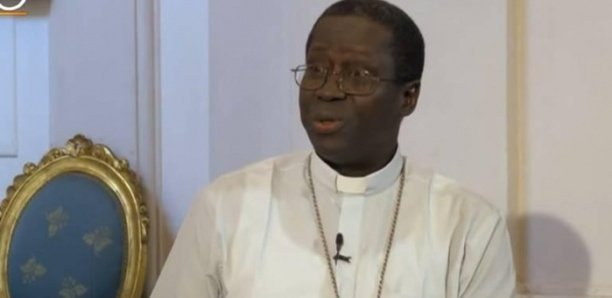 Mgr Benjamin Ndiaye : « Arrêtez de boire de l’alcool » Mgr Benjamin Ndiaye : « Arrêtez de boire de l’alcool »
