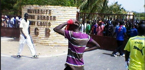 Ugb: Les étudiants décrètent 120 h de « Nguénté toubab » Ugb: Les étudiants décrètent 120 h de « Nguénté toubab »