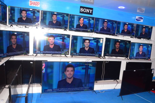 28eme FIDAK:Nouvel arrivage d'électroménagers, accessoires, smart TV, Téléphones portable chez Wakeur Khadim Rassoul Sarry &Fréres 28eme FIDAK:Nouvel arrivage d'électroménagers, accessoires, smart TV, Téléphones portable chez Wakeur Khadim Rassoul Sarry &Fréres