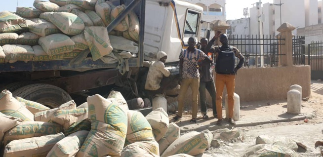 Niarry Tally : Un chauffard défonce le mur du nouveau jardin Niarry Tally : Un chauffard défonce le mur du nouveau jardin
