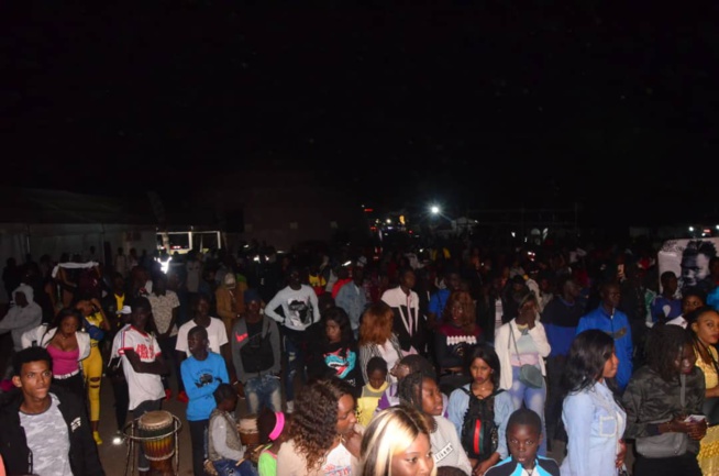 28 eme FIDAK: L'héritage de feu Ndiouga Dieng, Sabel et Pama Dieng enflamment la foire de Dakar. 28 eme FIDAK: L'héritage de feu Ndiouga Dieng, Sabel et Pama Dieng enflamment la foire de Dakar.