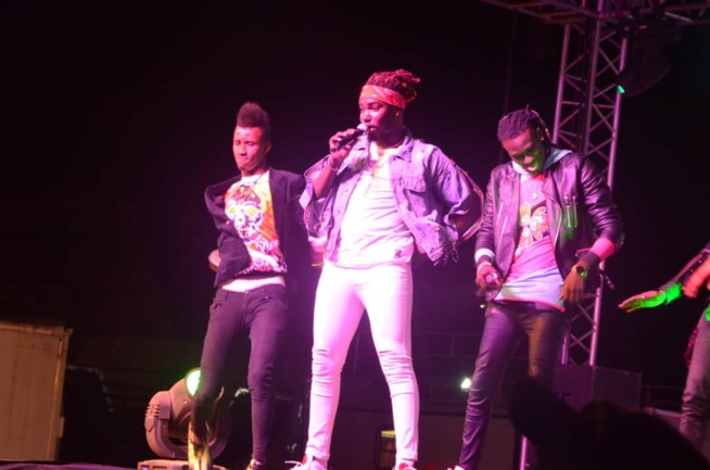 28 eme FIDAK: L'héritage de feu Ndiouga Dieng, Sabel et Pama Dieng enflamment la foire de Dakar. 28 eme FIDAK: L'héritage de feu Ndiouga Dieng, Sabel et Pama Dieng enflamment la foire de Dakar.