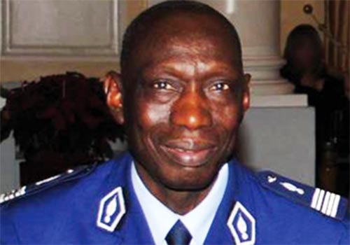 Arrestation par des policiers en tenue civile : ce qu’en disait un colonel de la gendarmerie Arrestation par des policiers en tenue civile : ce qu’en disait un colonel de la gendarmerie