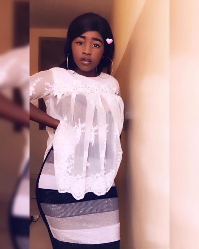 Admirez les dernières Photos de Ndeye Ndack, fille de Diollé Tall, Elle met en avant ses atouts de femme