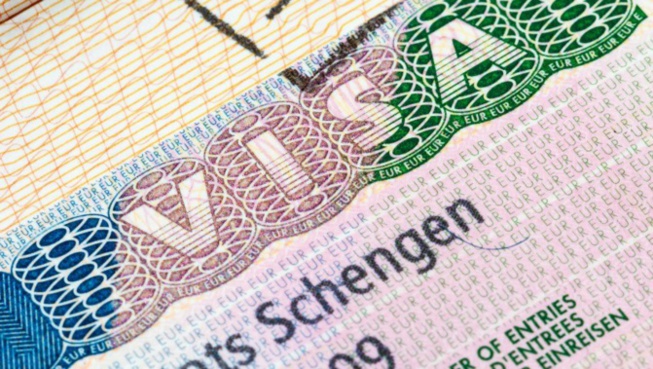 Visa Schengen: Les demandeurs devront désormais payer entre 40 et 80 euros. Visa Schengen: Les demandeurs devront désormais payer entre 40 et 80 euros.