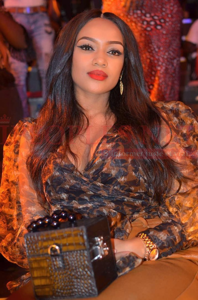 Bouba Ndour et son épouse vivent le grand amour dans leur petit coin Bouba Ndour et son épouse vivent le grand amour dans leur petit coin