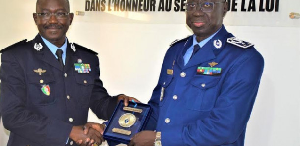 Sécurité: La police et la gendarmerie mutualisent leurs forces Sécurité: La police et la gendarmerie mutualisent leurs forces
