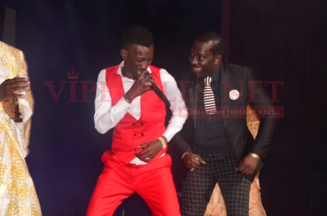 70 PHOTOS GRAND THEATRE: Les différentes "SANGNE SÉ" du public de El hadj Keita, le Neymar de la musique qui vient de marquer ses empreintes.