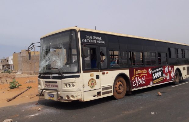 Tivaouane Peul: Un bus Dakar Dem Diik caillassé