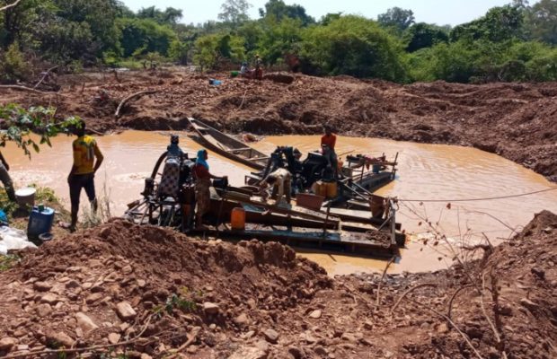 Kédougou : 7 individus arrêtés pour exploitation clandestine de minerais Kédougou : 7 individus arrêtés pour exploitation clandestine de minerais