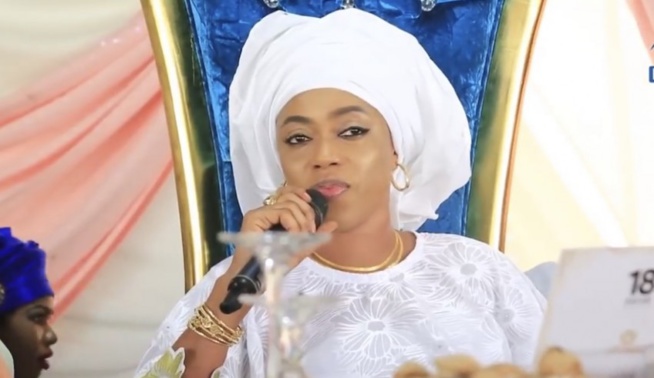 Sokhna Aida Diallo refait surface avec son magnifique “sagnsé” (photos) Sokhna Aida Diallo refait surface avec son magnifique “sagnsé” (photos)