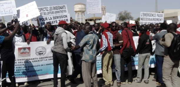 Marche du collectif des enseignants de la Fastef: les manifestants exigent le recrutement de 150 professeurs