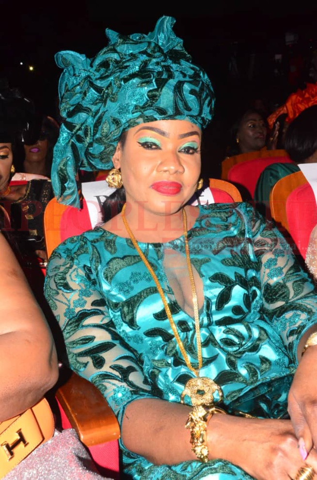 100 IMAGES GRAND THEATRE 10 ANS DE SPECTACLES: Adji Ouza vient de battre le record 2019 du jamais vu regardez