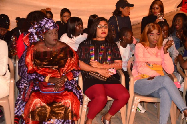 Les images inédits du "Sabar de SING SING JUNIOR" à vous couper le souffle. Les images inédits du "Sabar de SING SING JUNIOR" à vous couper le souffle.