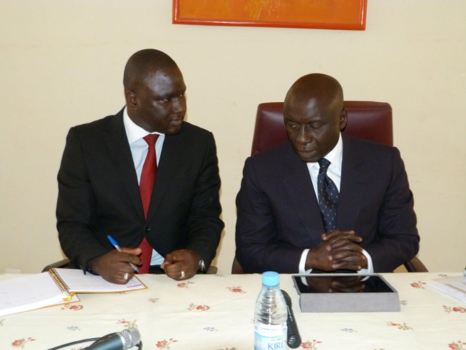 Rewmi: Qui de Déthié Fall ou de Lamine Bâ est le numéro 2 ? Rewmi: Qui de Déthié Fall ou de Lamine Bâ est le numéro 2 ?