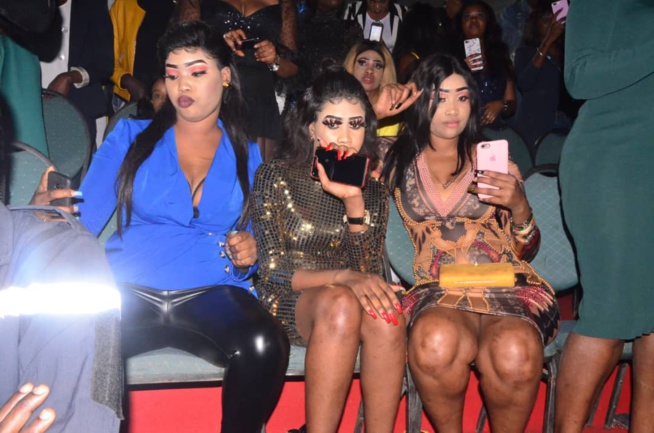 31 Décembre, Waly Seck détrone tout et se hisse au sommet de l'Esplanade du Grand Théâtre. Regardez 31 Décembre, Waly Seck détrone tout et se hisse au sommet de l'Esplanade du Grand Théâtre. Regardez