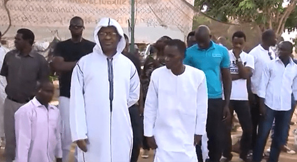 Sénégal « Zéro déchet »: Kara s'engage et mobilise 3000 jeunes à Mermoz Sénégal « Zéro déchet »: Kara s'engage et mobilise 3000 jeunes à Mermoz