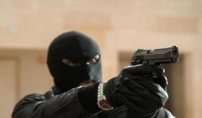 Kaolack: un point de collecte d’arachide appartenant à des Chinois attaqué, 2 millions emportés, 6 blessés Kaolack: un point de collecte d’arachide appartenant à des Chinois attaqué, 2 millions emportés, 6 blessés
