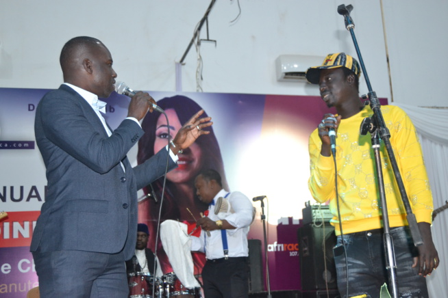 VIDÉO: Bakane Seck honoré par madame la maire de Banjul Roky Malick Low ce 1 er Janvier en Gambie.