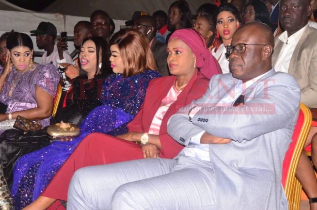 195 IMAGES: Comment les Gambiens ont accueillis Viviane Chidid dans sa tenue ultra sexy by Colé Faye Cobra Beauty Hair Shop 195 IMAGES: Comment les Gambiens ont accueillis Viviane Chidid dans sa tenue ultra sexy by Colé Faye Cobra Beauty Hair Shop