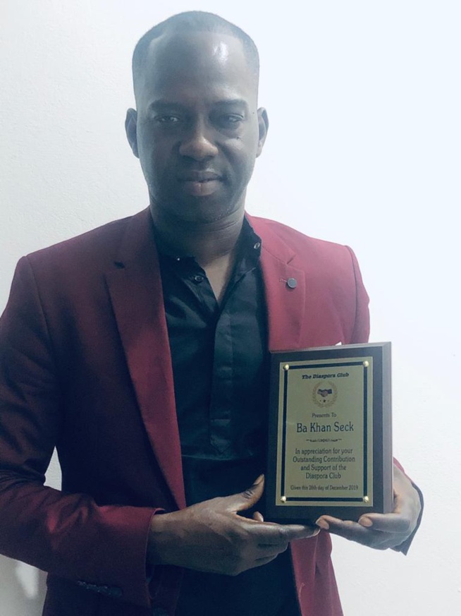 Bakane Seck "Diéré Diéré" honoré par les femmes de la diaspora Gambienne.
