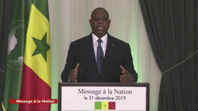 "Cleaning Day": La déclaration de Macky Sall après avoir contribué au nettoiement de Mermoz