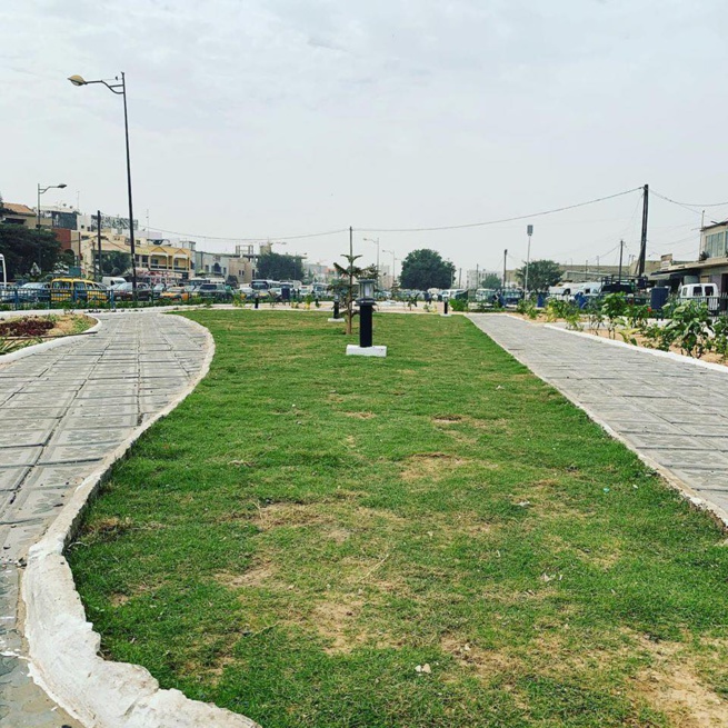 Opération Zéro Déchet : Coup de balai à l’ancienne piste sise à Mermoz. Opération Zéro Déchet : Coup de balai à l’ancienne piste sise à Mermoz.