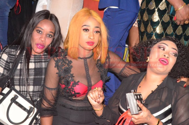 Grand Bal de YOUSSOU NDOUR : Les plus belles filles de DAKAR étaient au rendez-vous. Regardez.