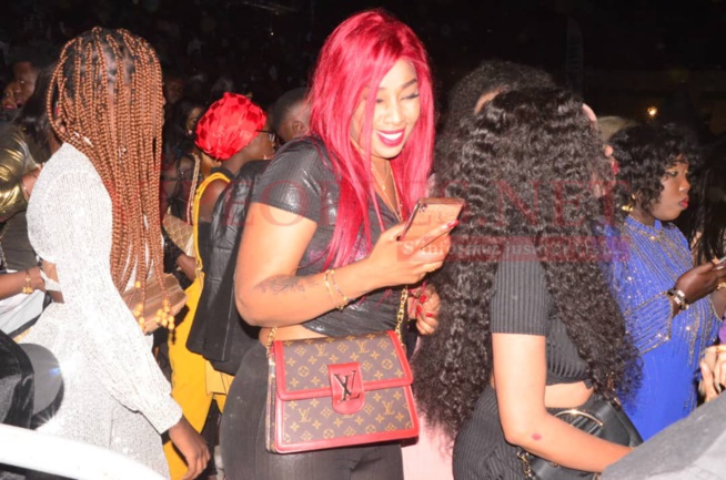 Grand Bal de YOUSSOU NDOUR : Les plus belles filles de DAKAR étaient au rendez-vous. Regardez.