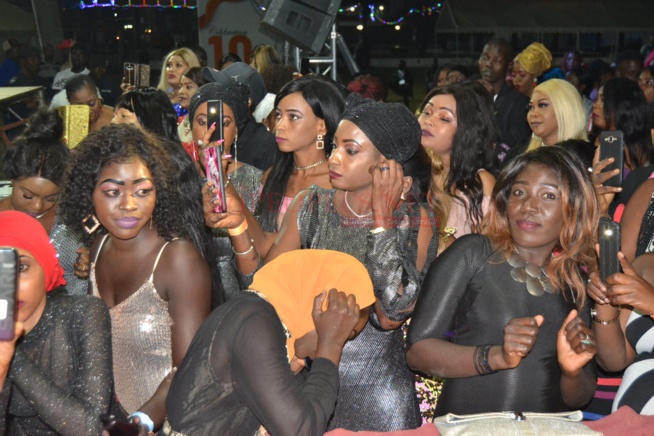 153 IMAGES: Comment TITI la lionne de la musique Sénégalaise a séduit son public au Q CITY de la Gambie avec un show magique.